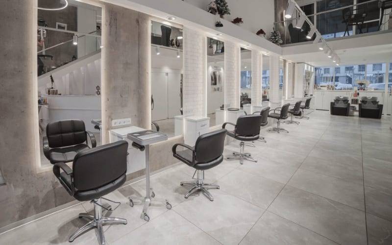 Dizayn Kuaför İzmir Buca: Salon Yerleşimi ve Ekipman Rehberi