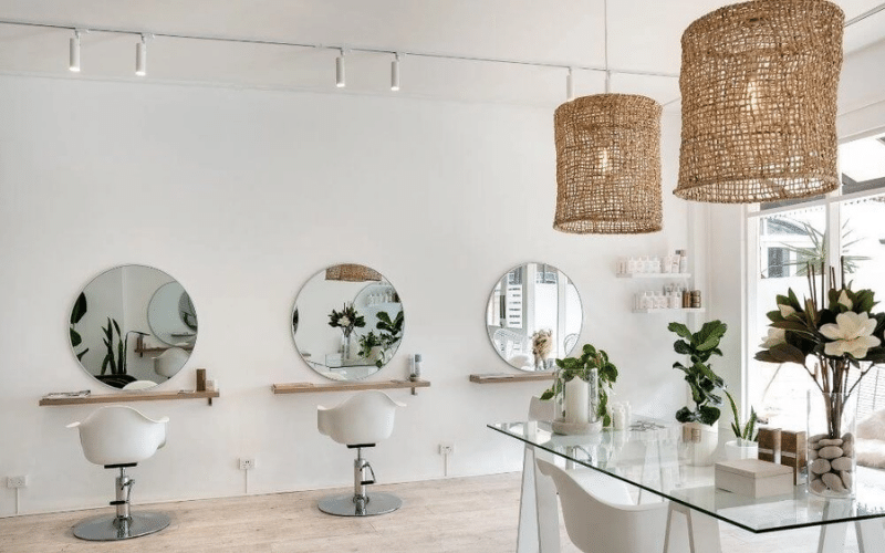 Kuaför Tezgâhları ve Salon Dekorasyonu İlişkisi